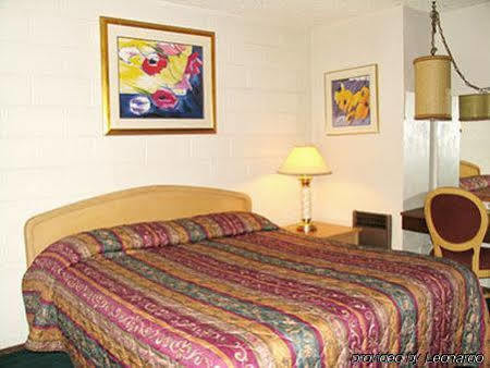 El Rancho Motel Lodi Eksteriør bilde